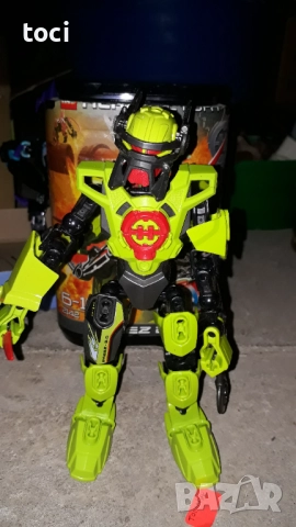 Играчката LEGO Hero Factory Breez 2.0 (2142), снимка 2 - Конструктори - 52094482