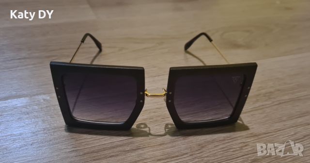 Оригинални слънчеви очила Ballder