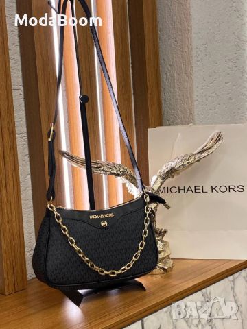 Michael Kors • Дамски Чанти • Различни Цветове , снимка 2 - Чанти - 46715474