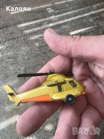 Рядък златен хеликоптер на Мачбокс НРБ от 1976 г., снимка 5 - Колекции - 51721494