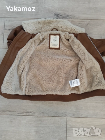 Детско яке, снимка 3 - Детски якета и елеци - 51791560