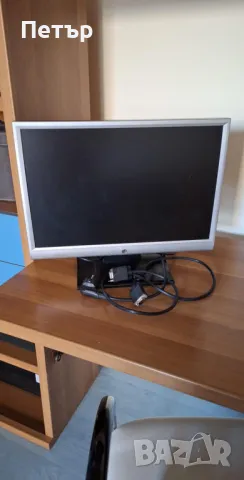 Продавам монитор за компютър KSA 983С