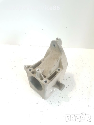 Лява стойка на двигател за Mercedes W906 Sprinter 311 (2006-2010) A6462230404