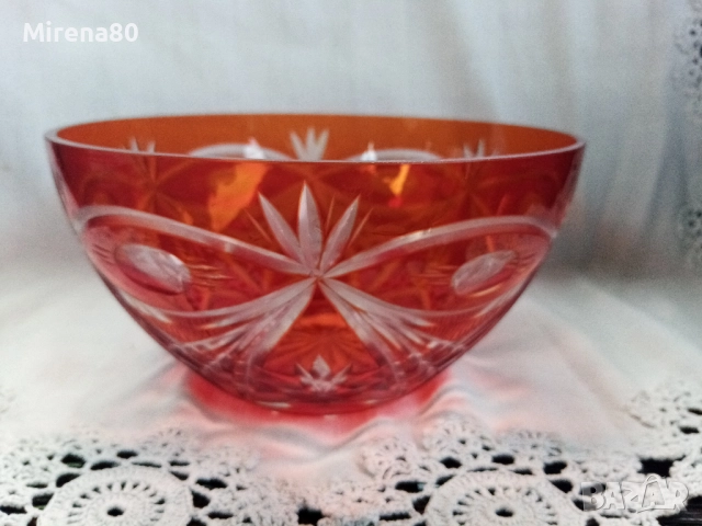 Кристална купа, снимка 2 - Антикварни и старинни предмети - 52643375