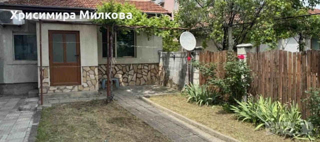 Продавам къща в град Шумен , снимка 3 - Къщи - 53130505