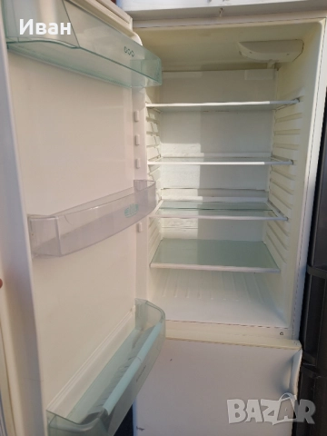 Хладилник с фризер , снимка 4 - Хладилници - 52122927