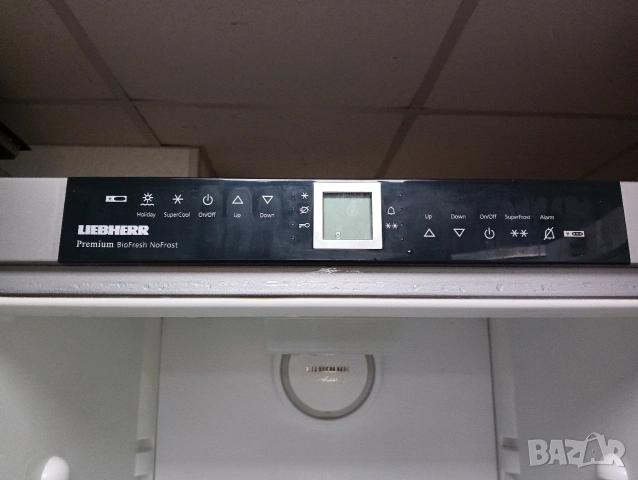 Иноксов комбиниран хладилник с фризер Liebherr A+++ Made in Germany 2 години Гаранция!, снимка 8 - Хладилници - 53992040