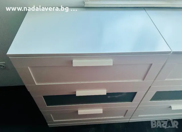 Скрин IKEA Brimnes с 3 Чекмеджета , снимка 4 - Скринове - 47072545