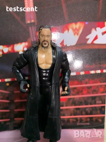 Екшън фигура WWE The Undertaker Гробаря Jakks Pacific играчка action figure + coat, снимка 3 - Колекции - 49512555