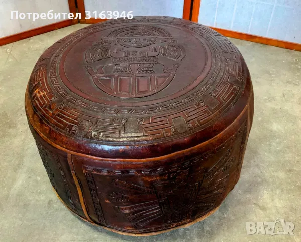 Кожен отоман ,османска (табуретка) Еквадор c. 1960 г, снимка 3 - Дивани и мека мебел - 49127913