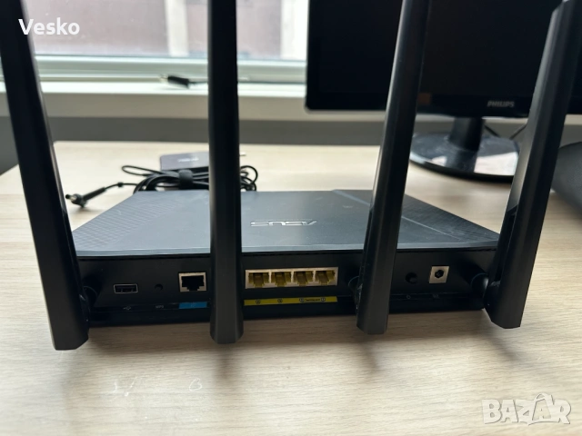 Гигабитов WiFi рутер Asus RT-AC87U, снимка 2 - Рутери - 53300187