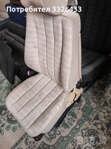 Светло бежов интериор от Мерцедес 190 , снимка 3 - Автомобили и джипове - 52376308