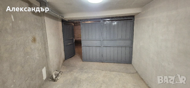 Гараж Център зад Съда, снимка 7 - Гаражи и паркоместа - 53311480