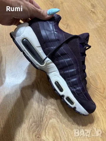 Оригинални маратонки Nike Air Max 95 Port Wine! 42 н, снимка 6 - Маратонки - 48043679