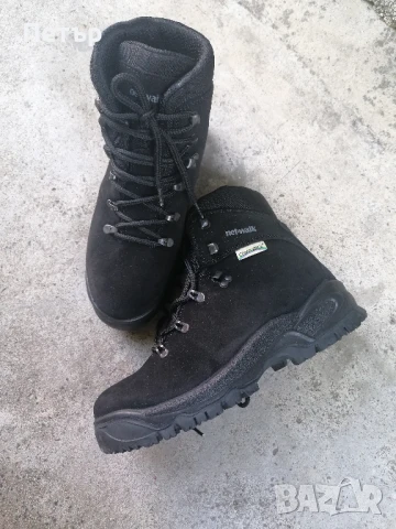 Продавам чисто нови трисезонни обувки с мембрана от Comfortex размер 38 и 40, снимка 10 - Маратонки - 50535175