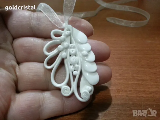  медальон фин  порцелан , снимка 2 - Антикварни и старинни предмети - 41717659