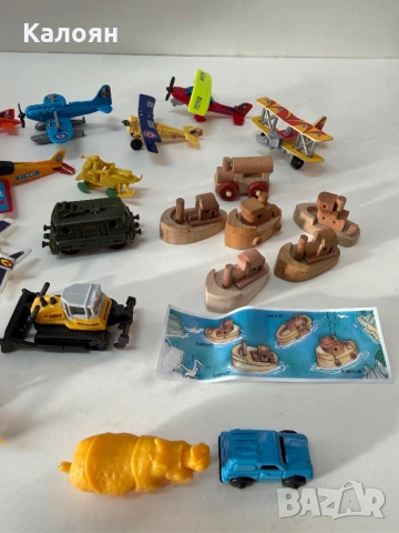 Kinder Surprise играчки лот самолетчета, влакове, лодки и други, снимка 6 - Колекции - 53097288