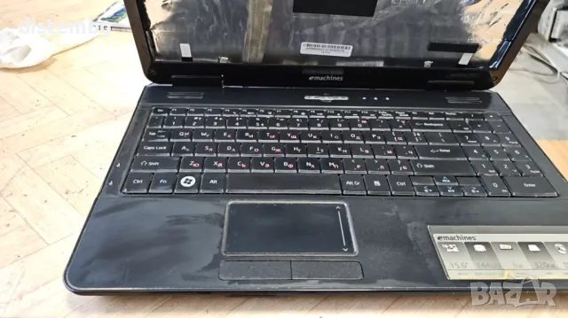 Лаптоп на части еМashines Е725, снимка 2 - Части за лаптопи - 49737124