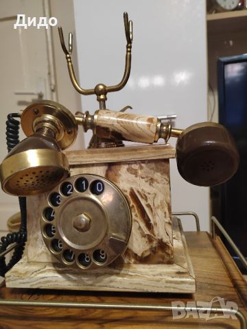Прекрасен ретро телефон., снимка 4 - Антикварни и старинни предмети - 46229830