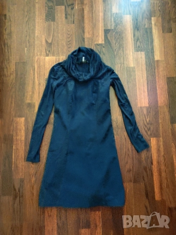 Armani Jeans рокля, снимка 4 - Рокли - 52497124