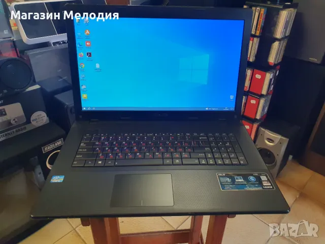 17,3" лаптоп ASUS F75A RAM - 6GB, HDD - 750GB, Windows 10 Pro. Има зарядно. Преинсталиран, готов за , снимка 1 - Лаптопи за дома - 46973954