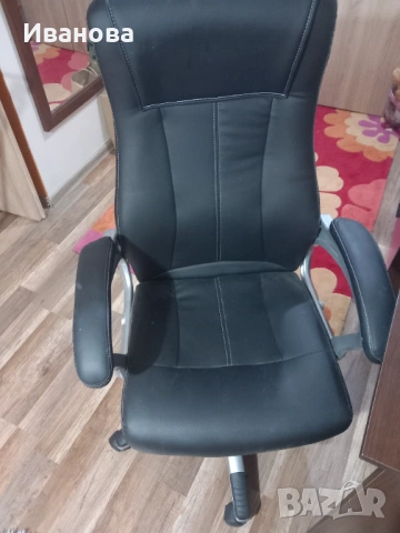 Офис стол кожен Нов