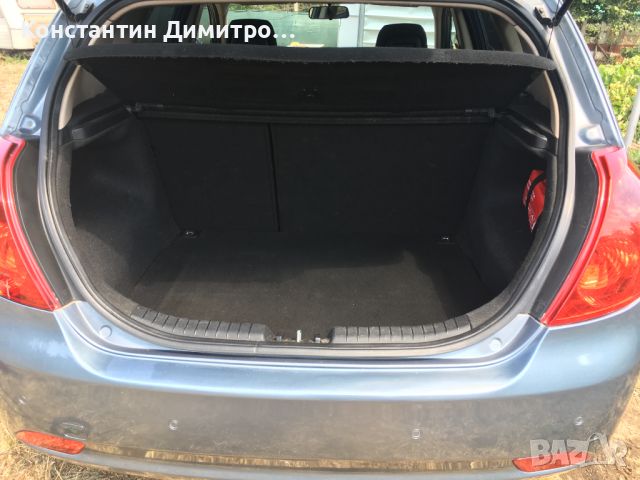 Kia Ceed automatic, снимка 11 - Автомобили и джипове - 46727776