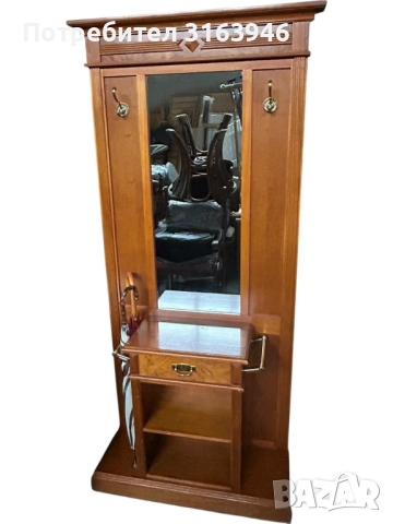 Aнтичен вертикален тоалетен шкаф с огледало и плот