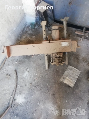 Канален хидравличен крик 