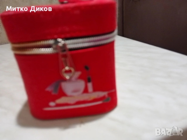 Козметична чанта несесер с огледало нова маркова185x110x87, снимка 8 - Чанти - 53648753