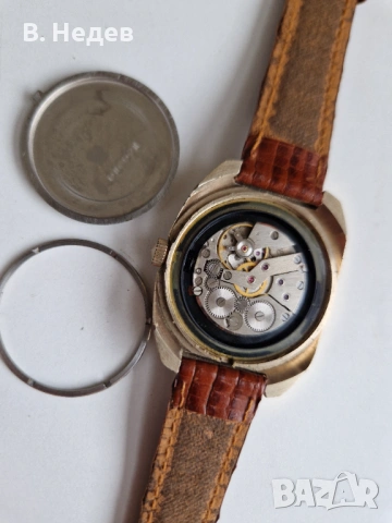 SLAVA cal. 2414, 21 руб. камъка, ръчно нав-е, made in USSR каса – 37мм, снимка 8 - Мъжки - 54234373