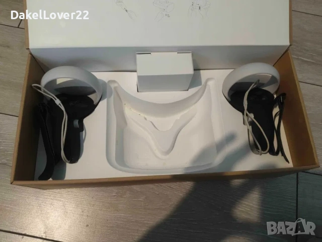Meta Quest 2 (Oculus) 128GB + Elite Strap + Калъфи. Перфектен!, снимка 7 - Други игри и конзоли - 54245636