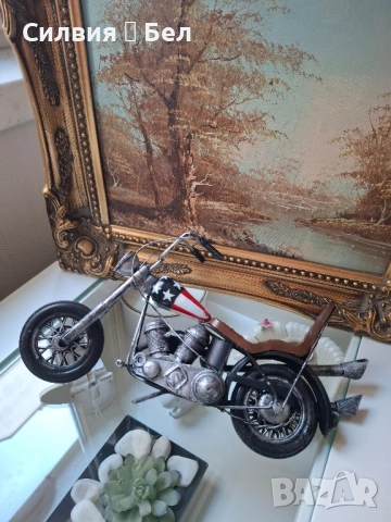 Винтидж декоративен мотор – духът на свободата🏍, снимка 8 - Декорация за дома - 51450148