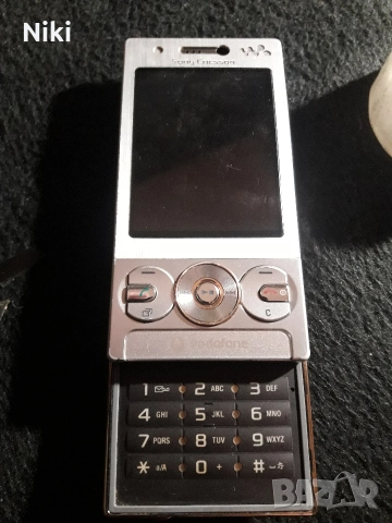 Телефон Sony Ericsson W715 за батерия или за части, снимка 2 - Sony Ericsson - 52908564