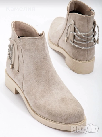 Велурени ботуши