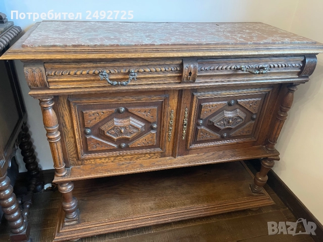 Шкаф антикварен  изцяло дърво дърворезба мрамор плот, снимка 3 - Шкафове - 51042583