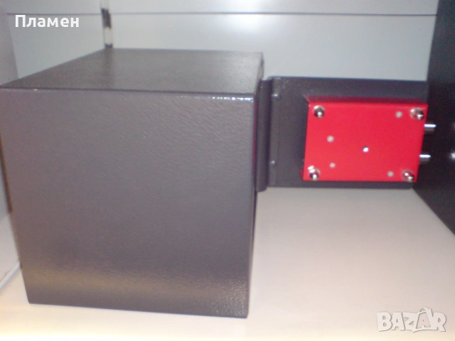 механичен трезор сейф, касa с ключ SIGMA външни размери 230х170х170м, снимка 4 - Други стоки за дома - 43840244
