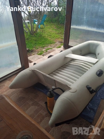 Продавам Надуваема лодка Mercury , снимка 2 - Воден транспорт - 54221716