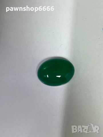 Естествен хризопраз – кабошон, 8,05 ct | Наситено зелен, полупрозрачен, снимка 2 - Други ценни предмети - 53196873