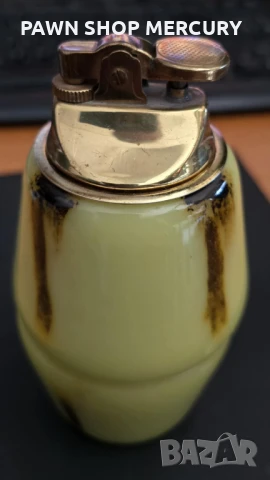 Продавам настолна запалка от камък 