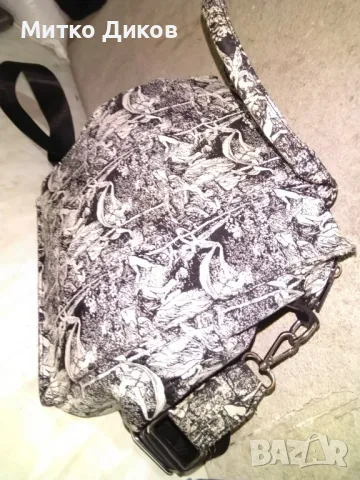 Гръцки богини чанта промазан плат   нова маркова на Rezerved 27х21х10см, снимка 4 - Чанти - 49964230