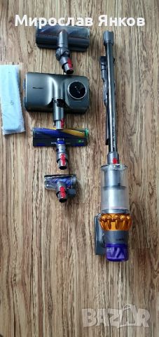 ТОП оферта!Dyson v15 absolute detect  + МОП + 2бр. батерии!, снимка 2 - Прахосмукачки - 46616830