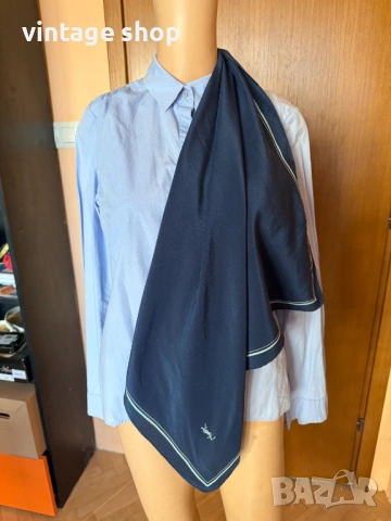 Копринен шал Yves Saint Laurent, снимка 4 - Шалове - 54251441