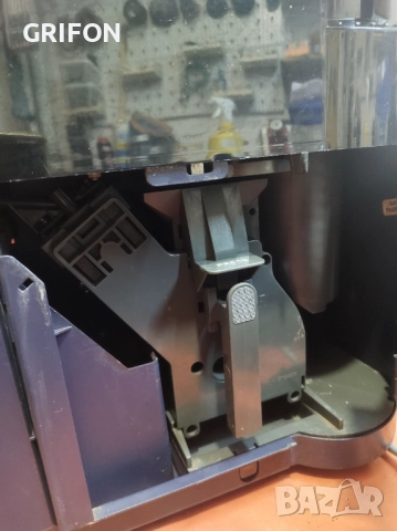 !!! ПРОДАДЕНА!!! Saeco Magic family Перфектна, снимка 6 - Кафемашини - 52598764