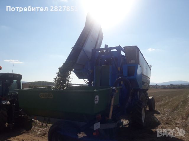 Гроздокомбайн New Holland Braud TB 15, снимка 5 - Селскостопанска техника - 46549239