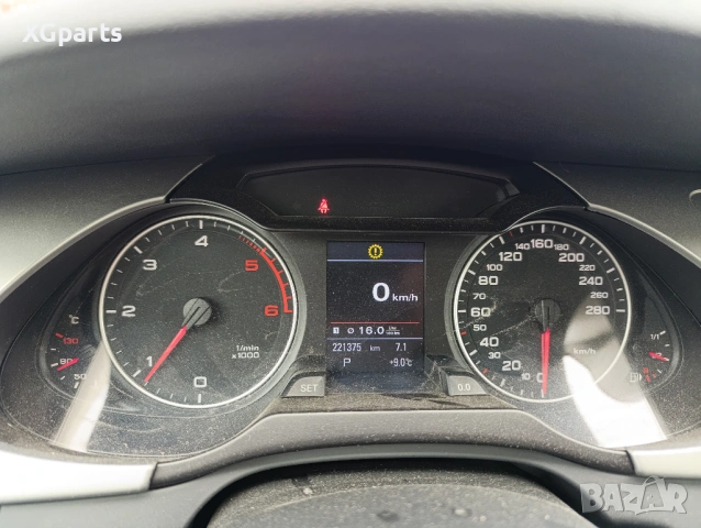 Audi A4 B8 2.0tdi 143 к.с. CAGA комби НА ЧАСТИ, снимка 10 - Автомобили и джипове - 53509533
