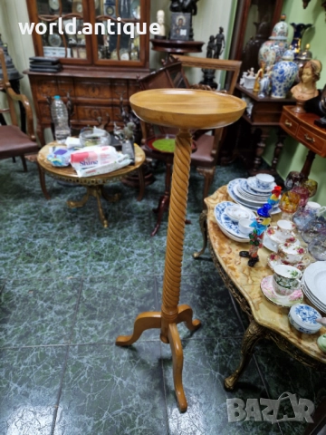 Прекрасна антикварна френска висока дървена масичка , снимка 6 - Антикварни и старинни предмети - 52310183
