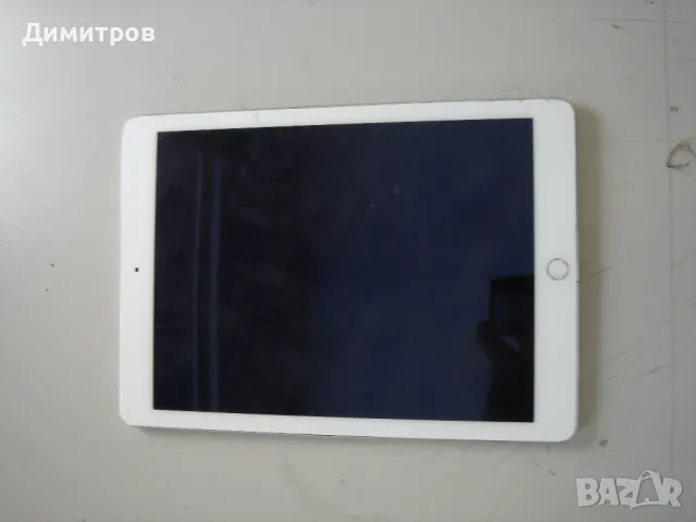 Продавам iPad A 1566, снимка 1 - Таблети - 46818441