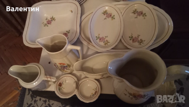 Порцеланов сервиз за хранене от 28 предмети, снимка 2 - Сервизи - 53744138