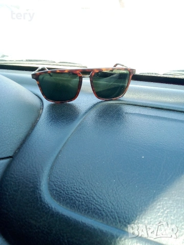 Продавам дамски очила Полароид Варна , снимка 3 - Слънчеви и диоптрични очила - 53991899